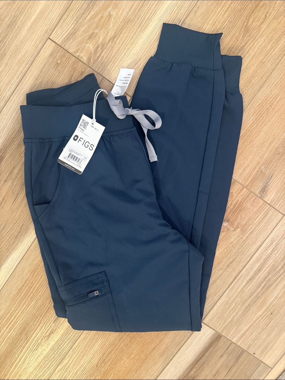 FIGS Women’s Dark Harbor Zamora HW Jogger Scrub Pants